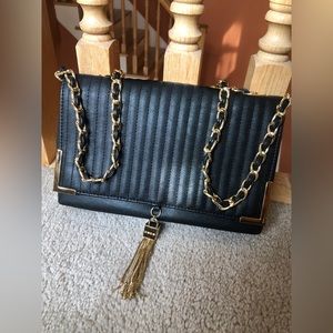 Bebe clutch